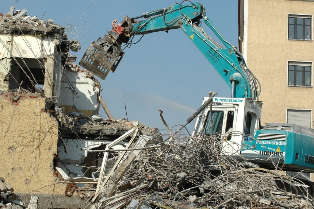 cancellation, construction site, crane-1082855.jpg